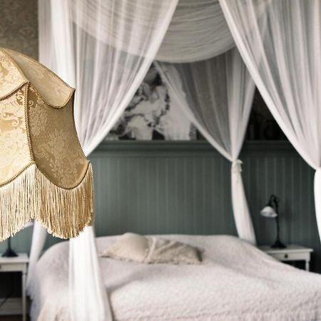 Okens Bed & Breakfast Varberg Exterior photo