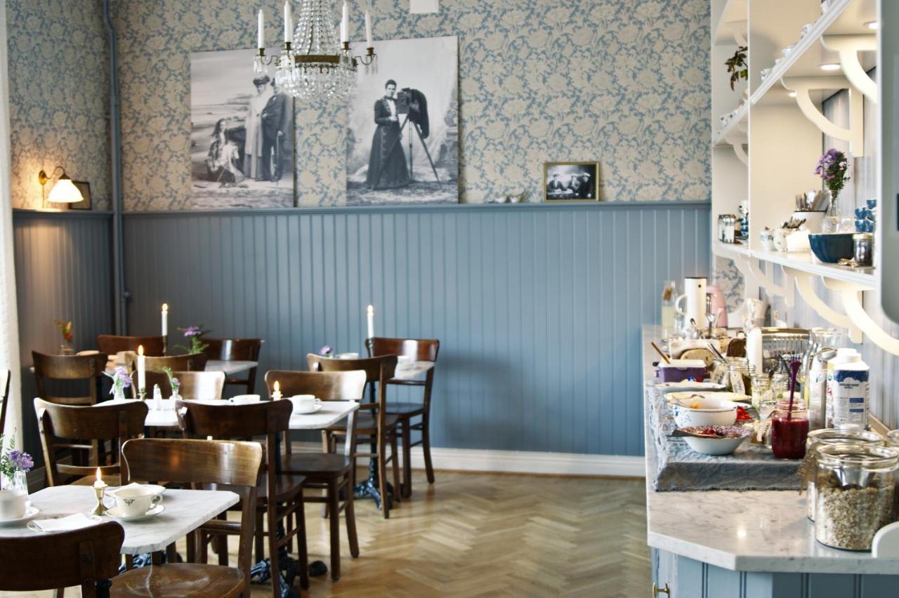Okens Bed & Breakfast Varberg Exterior photo