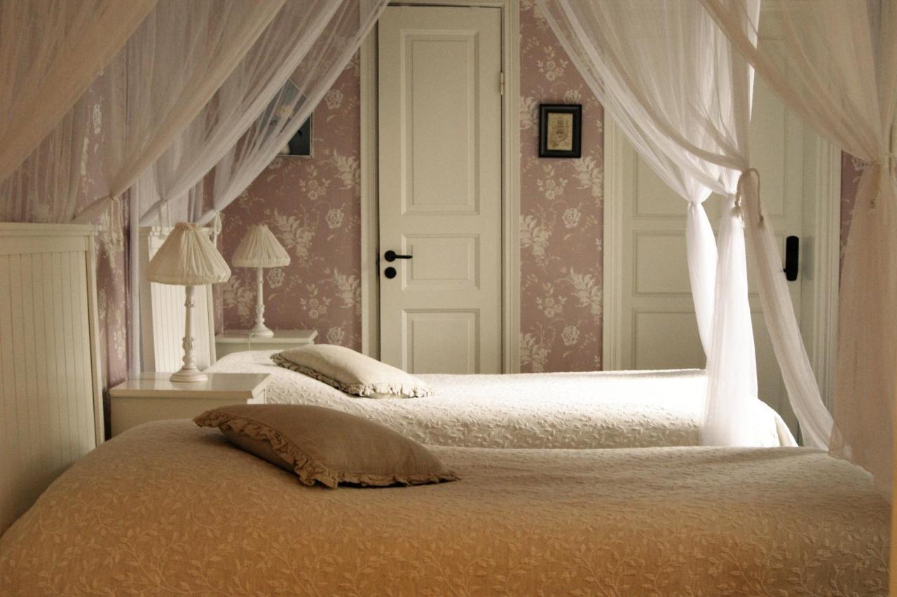 Okens Bed & Breakfast Varberg Exterior photo
