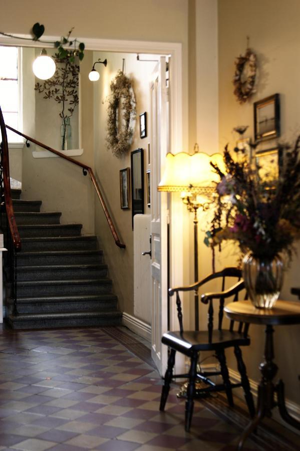 Okens Bed & Breakfast Varberg Exterior photo