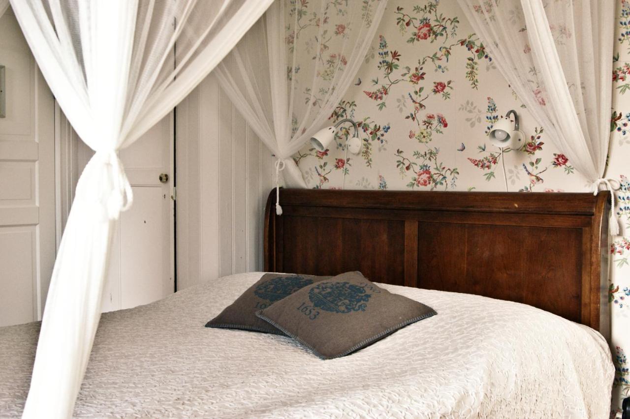 Okens Bed & Breakfast Varberg Exterior photo