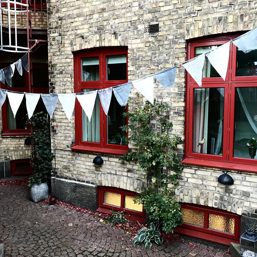 Okens Bed & Breakfast Varberg Exterior photo